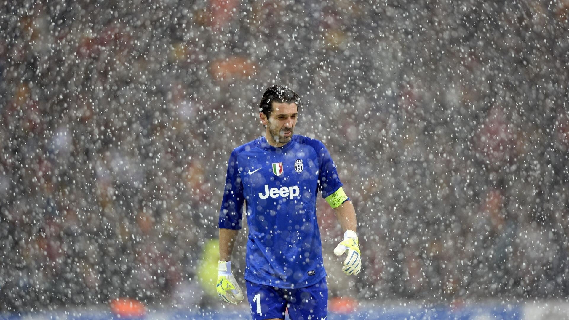 安东·李恩：用精准的传球和灵动的跑位，带领全黑队驰骋全场，李恩东简历